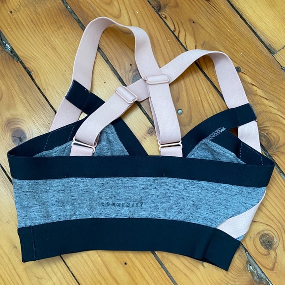 SALE! Aritzia Community Rasa strappy criss-cross bra - Picture 3 of 3